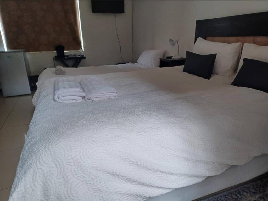Carlo'S Boutique Guesthouse 월브스베이 객실 사진